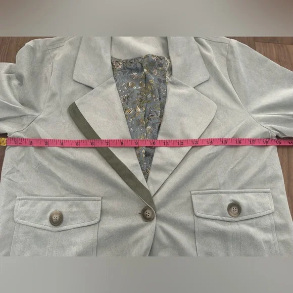 Mystree Soft Gray Women's Blazer - Picture 7 of 9